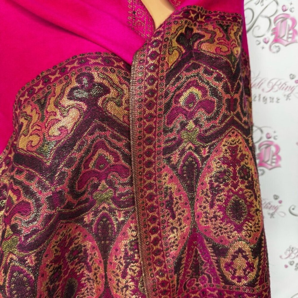 Scarf gold shimmer bright pink Elegant Paisley Shawl in Rich Pink and Gold - Picture 4 of 13
